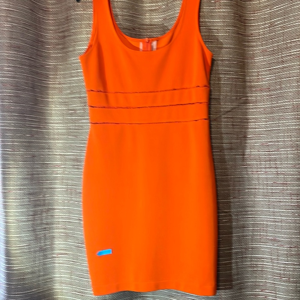 Kenar orange bodycon dress.